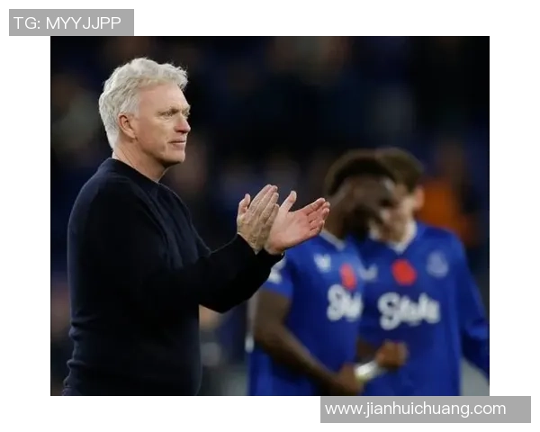 莫耶斯怒斥英超判罚标准摇摆不定，裁判懒于解释引争议